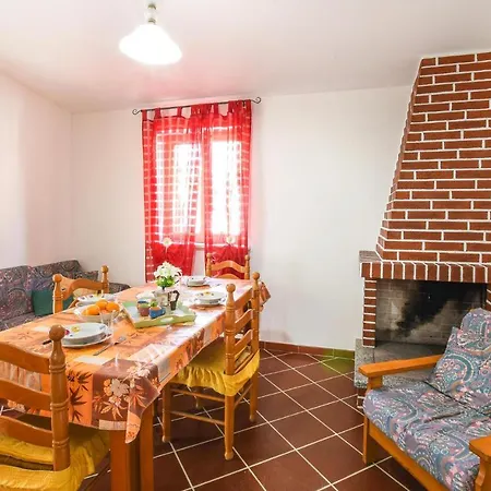 2 Bedroom Cozy In *