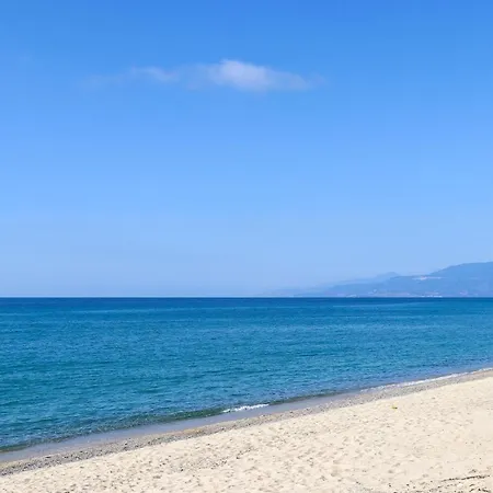 2 Bedroom Cozy In * Portigliola